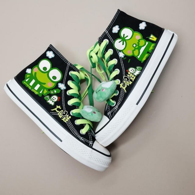 Zapatos de mujer de primavera y verano, nicho original, zapatos de lona versátiles modificados, zapatillas de deporte casuales japonesas de dibujos animados lindos Kuromi