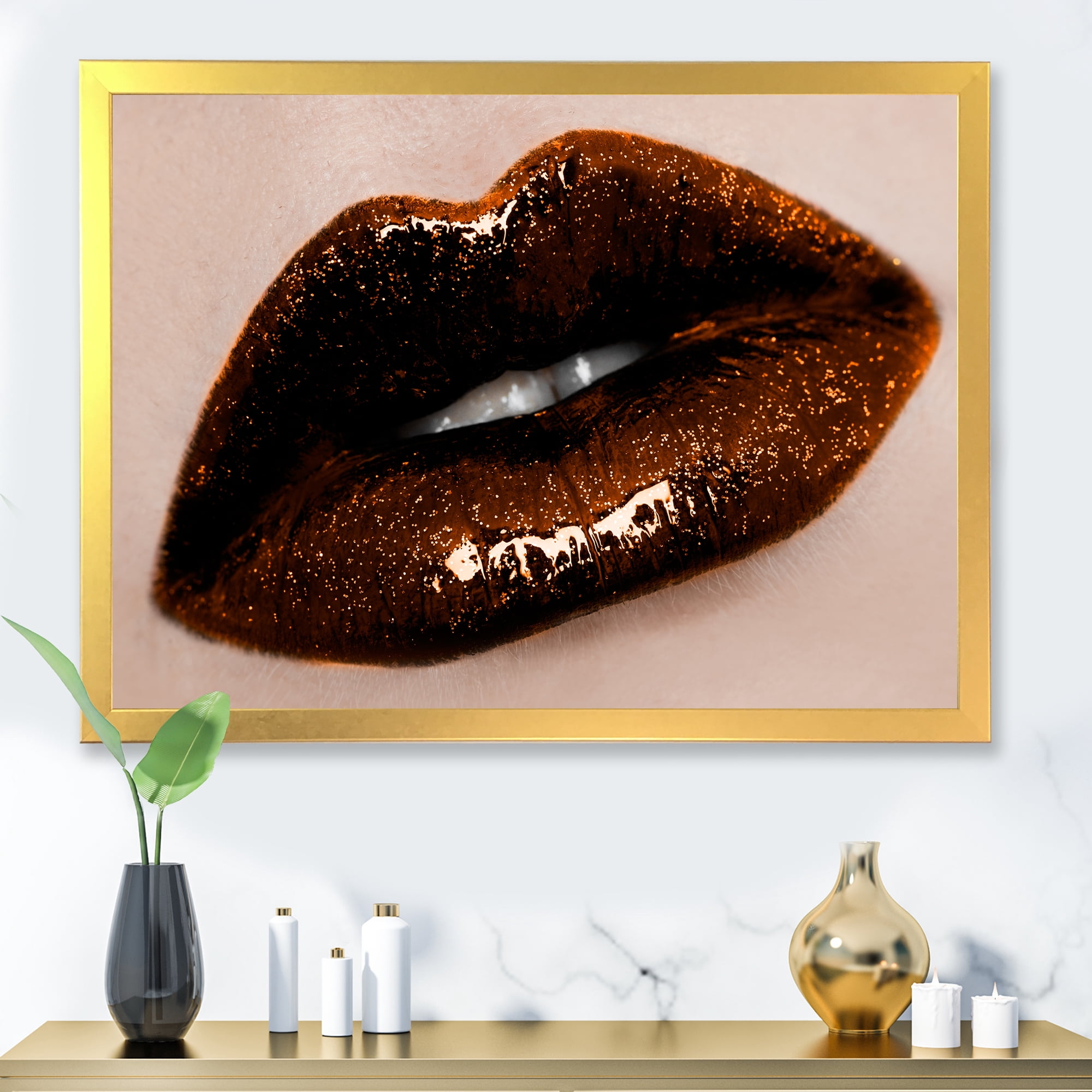 Designart 'Close-Up Of Gorgeous Female Lips II' Modern Framed Art Print