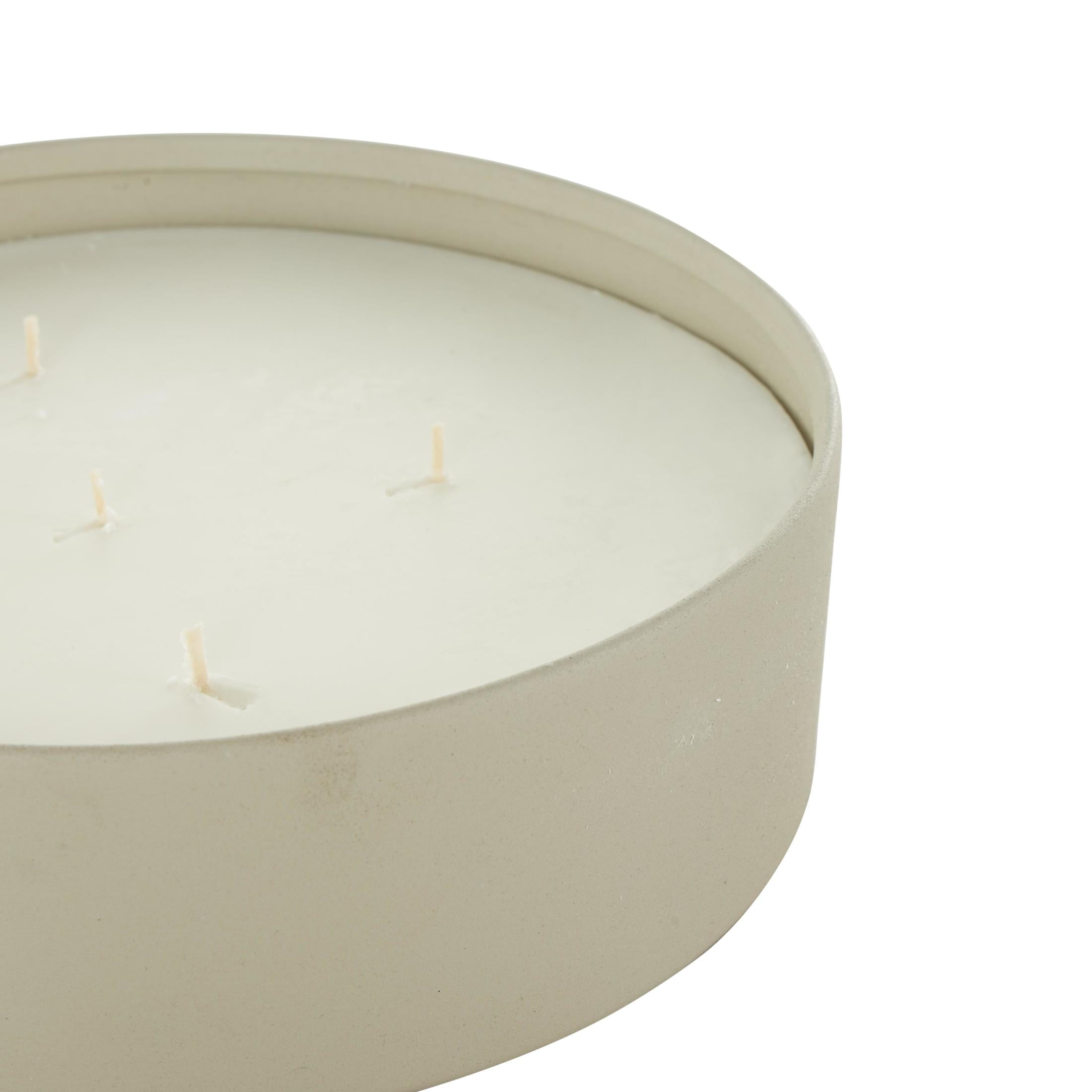 DecMode Light Gray Metal Tropical Fruit Medley Scented Textured 59oz 5 Wick Candle with White Wax