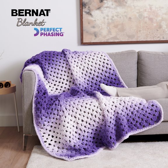 Bernat® Blanket Perfect Phasing™ Super Bulky Polyester Yarn, Dark Blue 10.5oz/300g 220 Yd