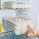 thumbnail image 2 of Organizador de alimentos de cocina, caja de almacenamiento de huevos de plástico de una sola capa, contenedor de alimentos transparente para refrigerador, 2 of 3