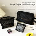 thumbnail image 4 of Bolsa de maquillaje de malla con forma de corazón para niñas, portátil, de gran capacidad, transpirable, para guardar pintalabios, 4 of 6