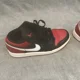 thumbnail image 3 of N I-K-E A i r-Jor-dan 1 Low Alternate Bred Toe 553558-066 Men’s Size 8, 3 of 6