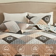 thumbnail image 4 of Queen Size Quilt Set, 3-Piece Soft Warm Lightweight For All Season Quilt Bedspread Machine Washable Bedding Set with 2-Piece Pillow Shams, 90x90 inch, 4 of 7