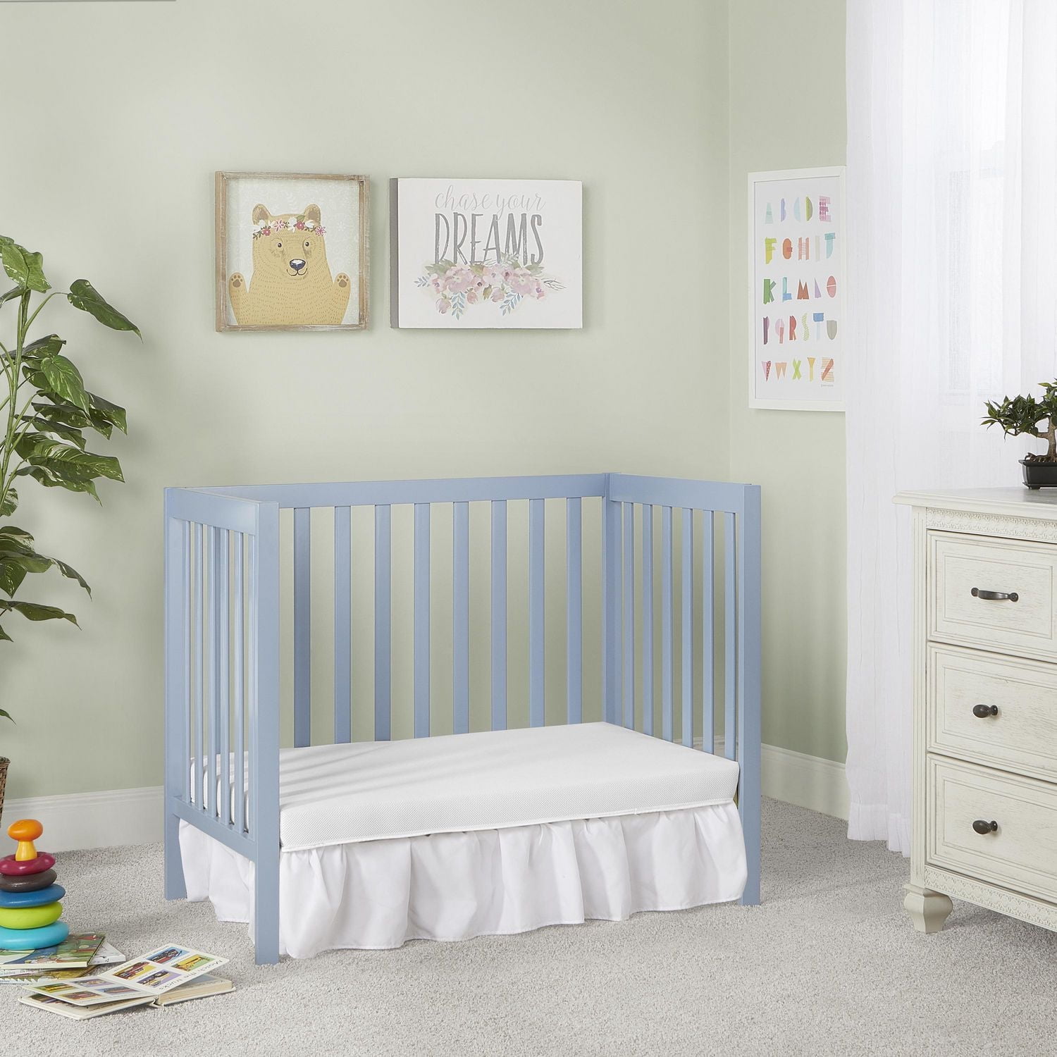 Dream On Me  Edgewood 4-in-1 Convertible Mini Crib