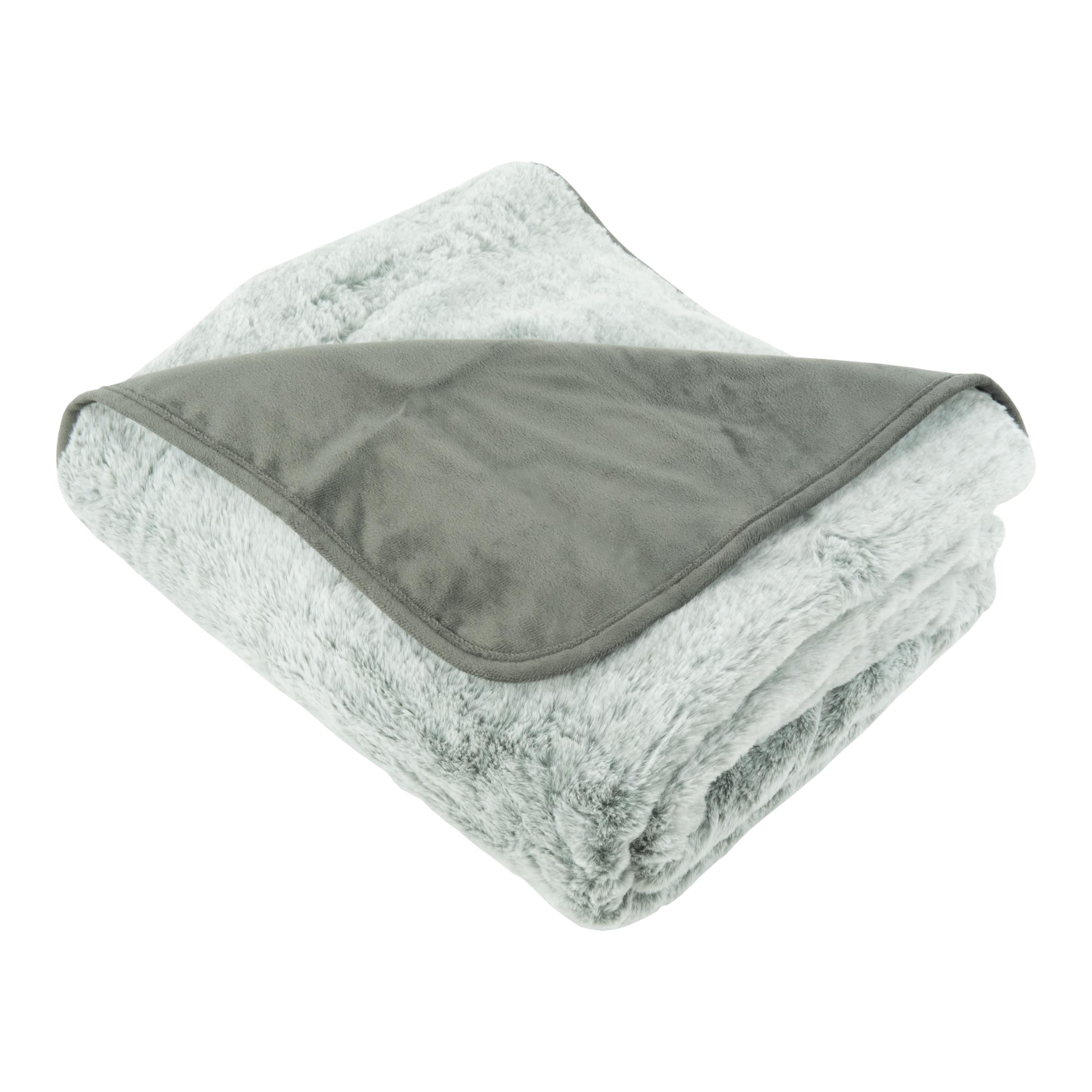 Arlee Home + Pet Waterproof Throw for Dogs and Cats