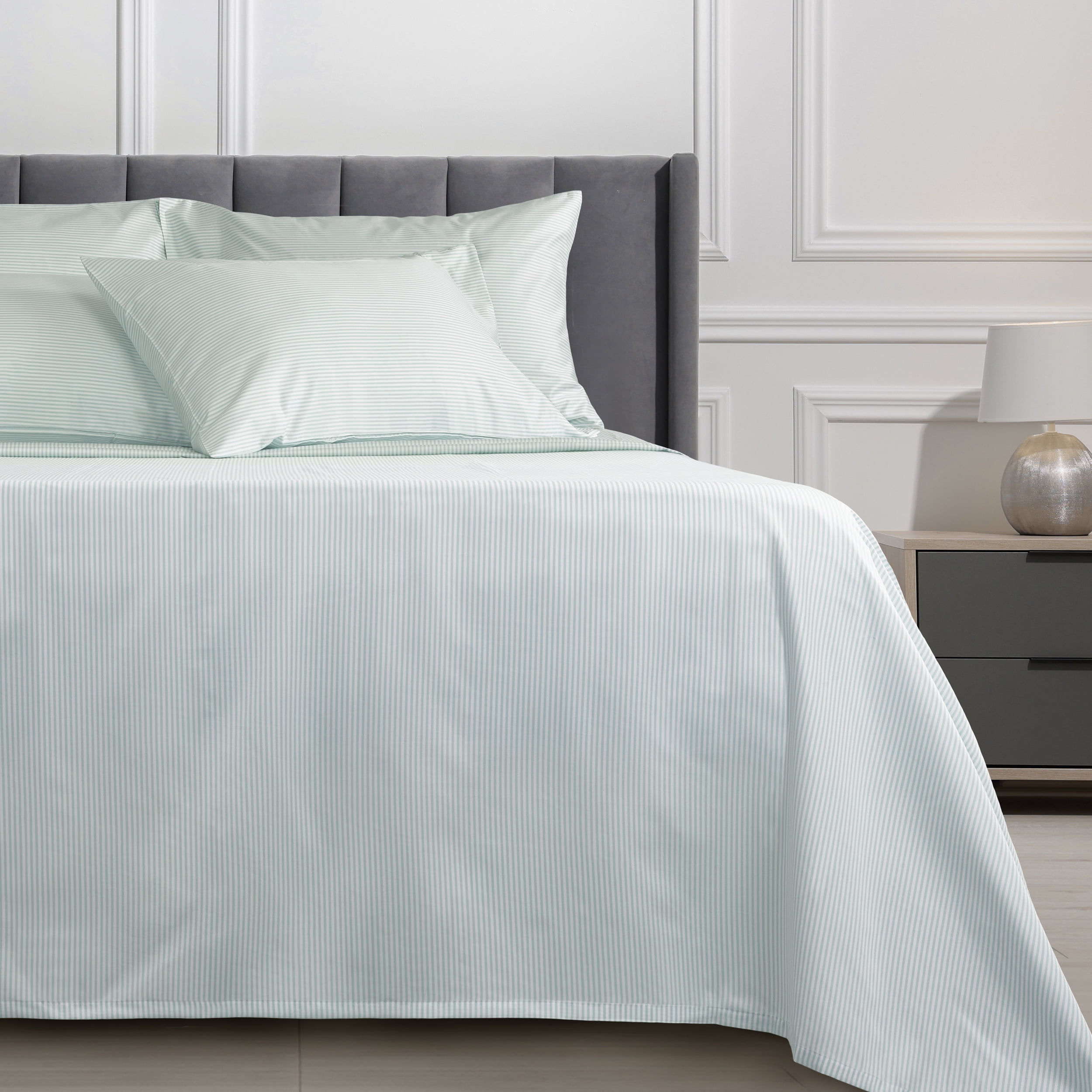 Serta 6-Piece 800 Thread Count Blue Stripe Cotton Rich Adult Bed Serta 6-Piece 800 Thread Count Blue Stripe Cotton Rich Adult Bed