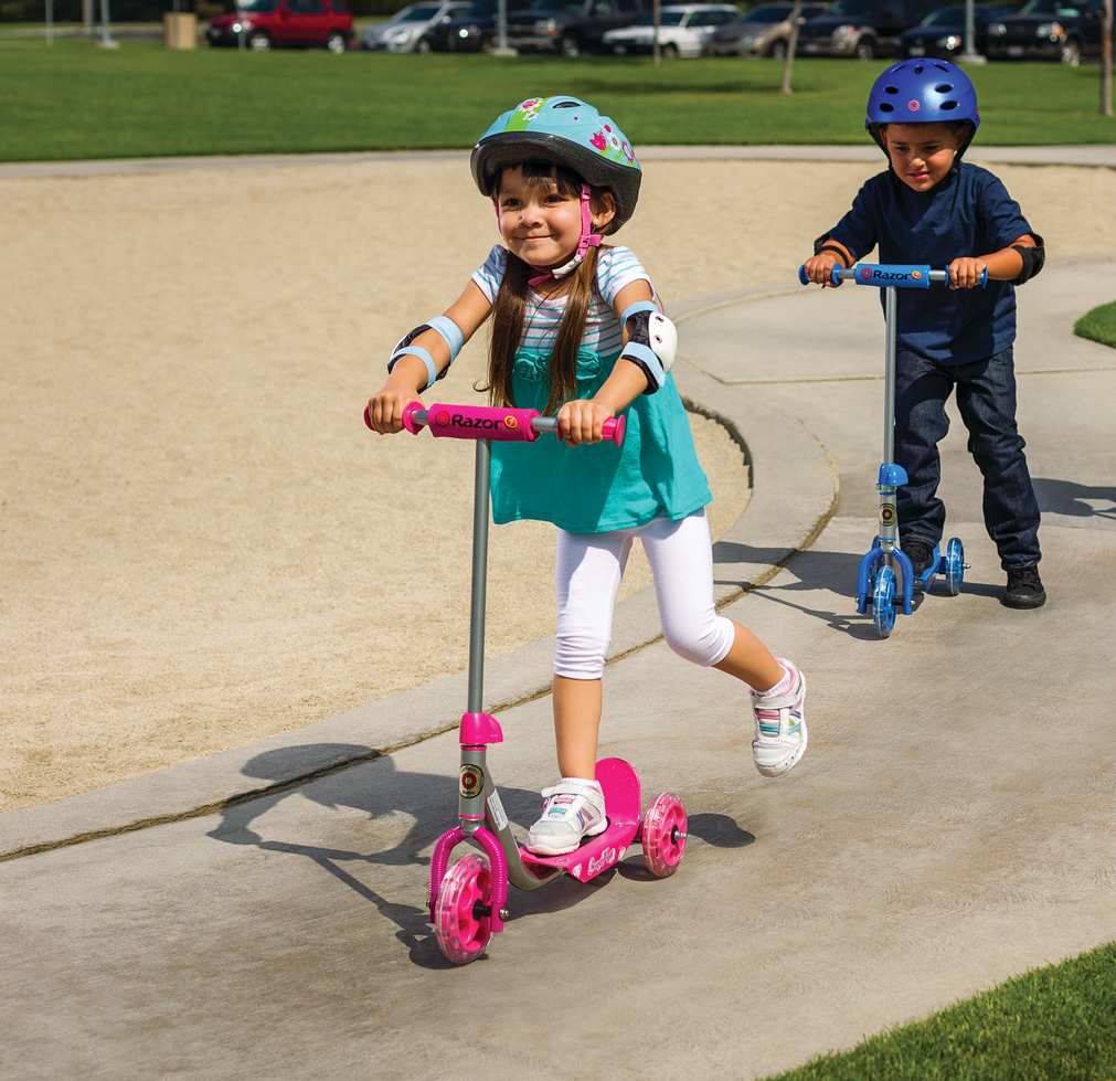 Razor Jr 3-Wheel Lil' Kick Scooter - For Ages 3 and up, Pink - image 2 of 8