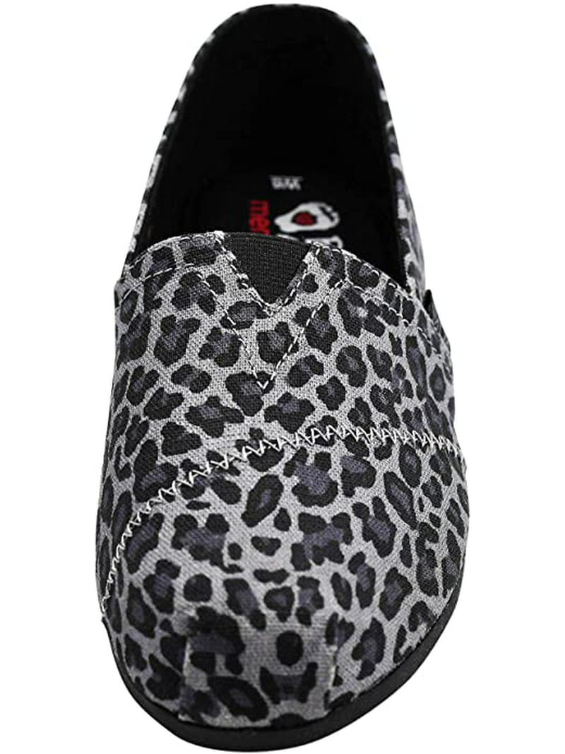 difícil de complacer vacío Especialidad Skechers Women's Bobs Plush-Hot Spotted Leopard Print Slip on Ballet Flat,  Black/Charcoal, 7 M US - Walmart.com