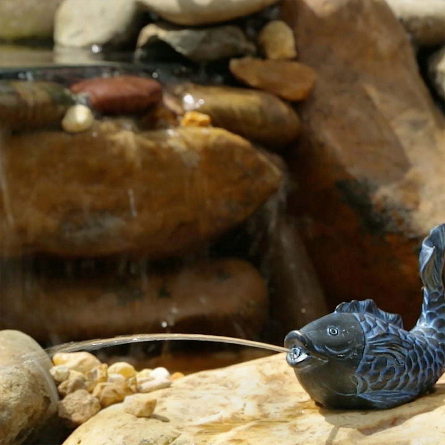 pond boss Fish Pond Spitter - Blue