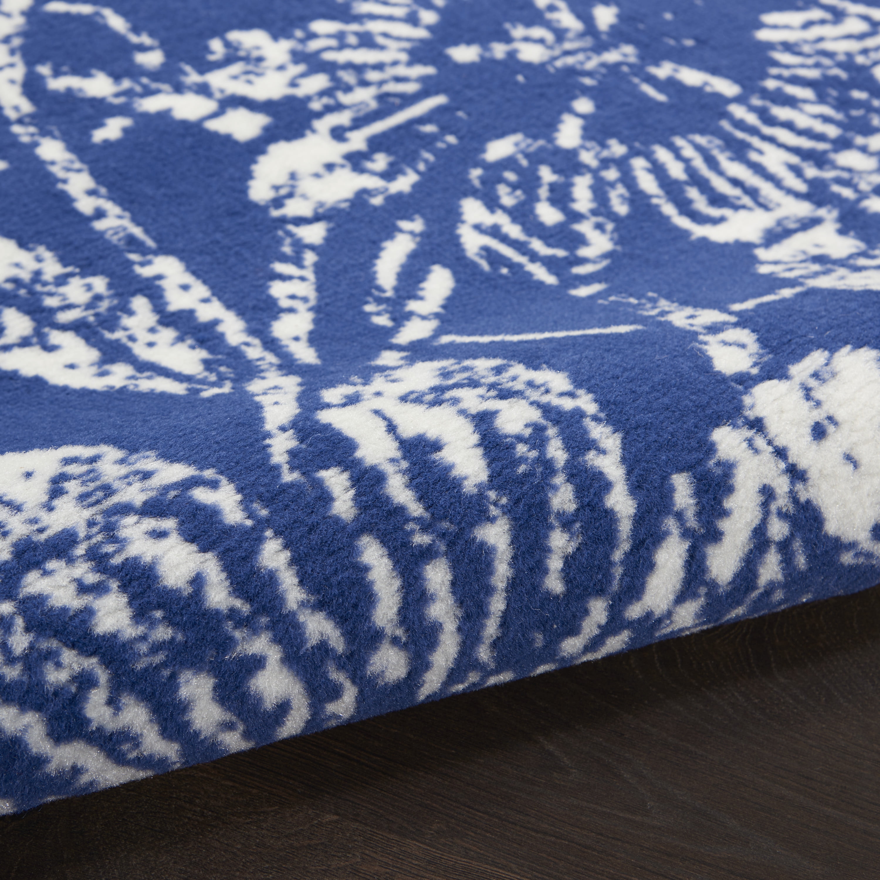 Nourison Whimsicle Botanical Bohemian Navy 5' x round Area Rug, (5' Round)