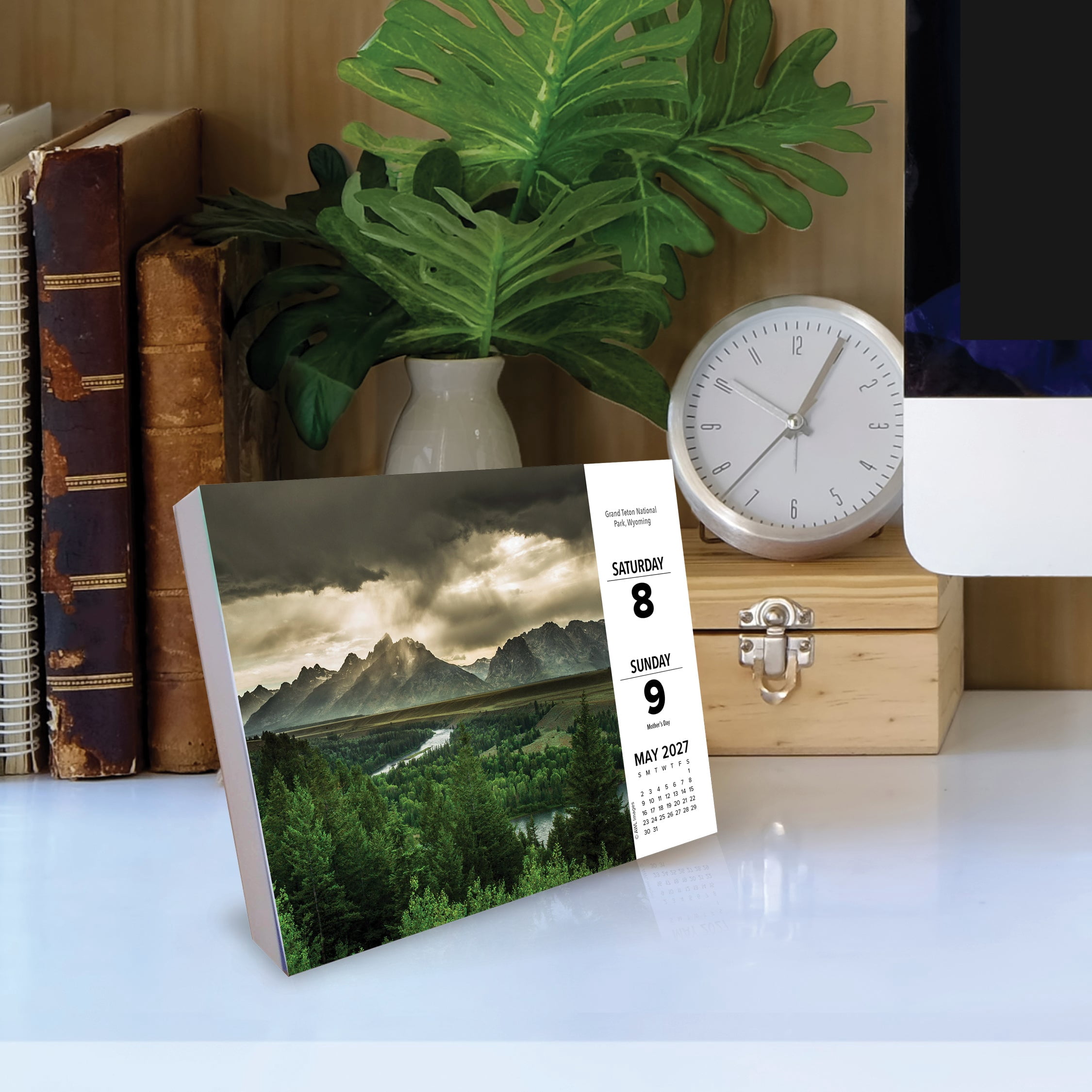 Willow Creek Press, National Parks 2027 Box Calendar