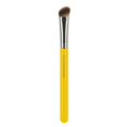 thumbnail image 3 of Brocha de maquillaje Bdellium Tools Studio Series Slanted Detailer, 3 of 4