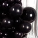 thumbnail image 4 of Globos negros de 12 pulgadas y 50 bolsas de globos de látex KIRIKOU de espesor para bodas de cumpleaños, duchas de bebés, graduación de fiestas navideñas decoradas con globos de helio, 4 of 5
