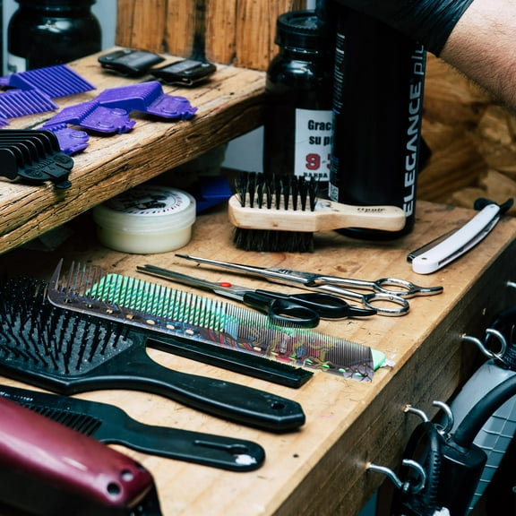 LULULION 1Pc Professional Salon Hair Cutting Comb Lightweight ABS Material for Styling