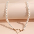 thumbnail image 3 of Collier Ras du Cou Imitation Perle Tendance Cœur d'Amour pour Femme Personnalité Fête Mode Collier Clavicule Collier Perles Cadeau, 3 of 5