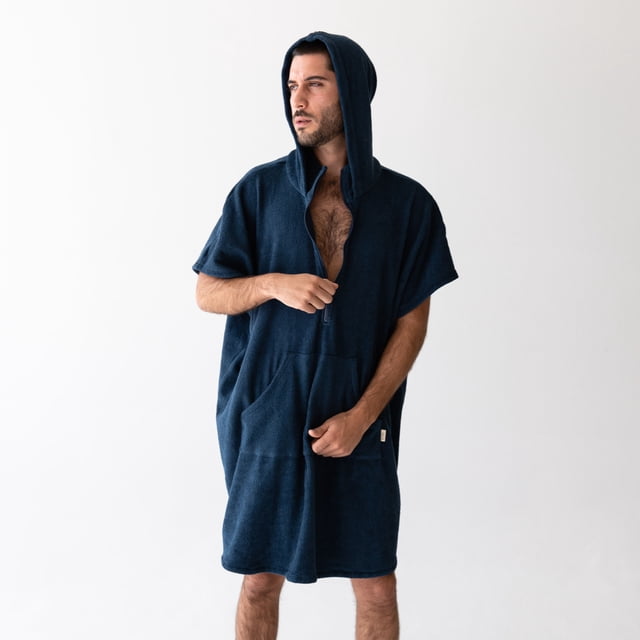 Poncho de Toalla Unisex con capucha CECO para cambiado y secado rápido de materiales reciclados