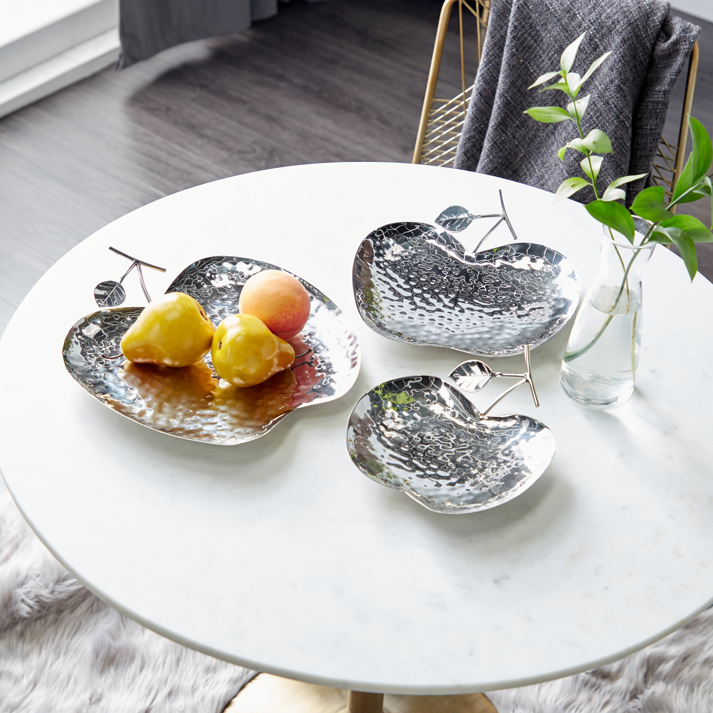 DecMode 9", 11", 13"W Silver Metal Apple Fruit Tray, 3-Pieces