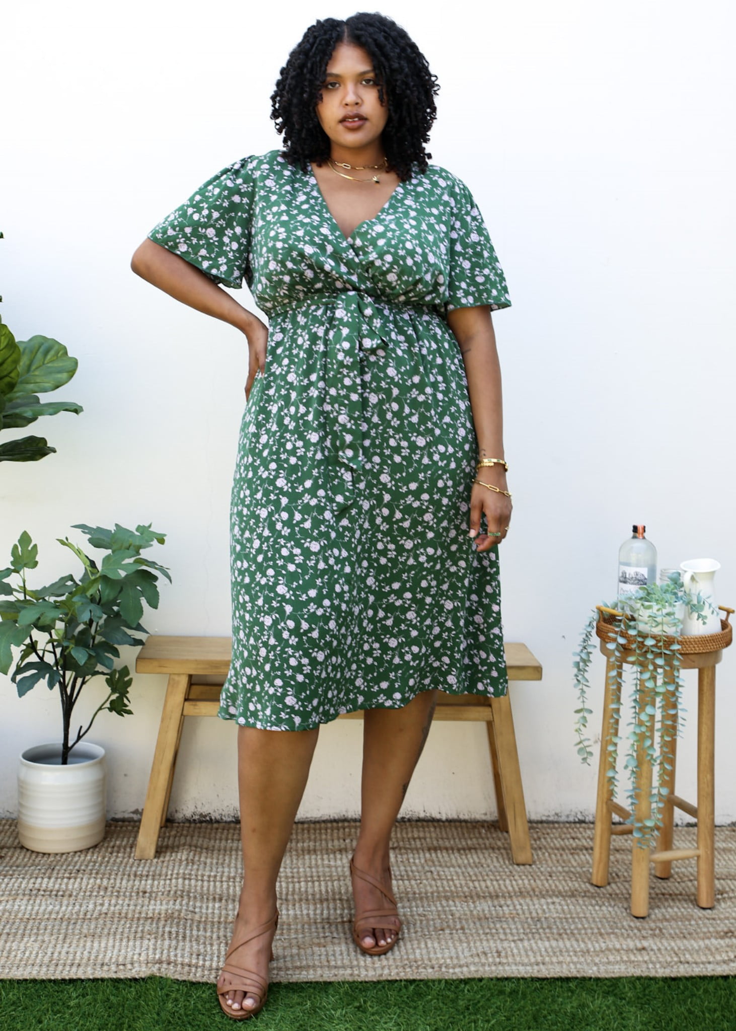 Plus Size Green Maxi Dress with White Floral Print,Green,1X-Large - Walmart Business Supplies Plus Size Green Maxi Dress with White Floral Print,Green,1X-Large - Walmart Business Supplies