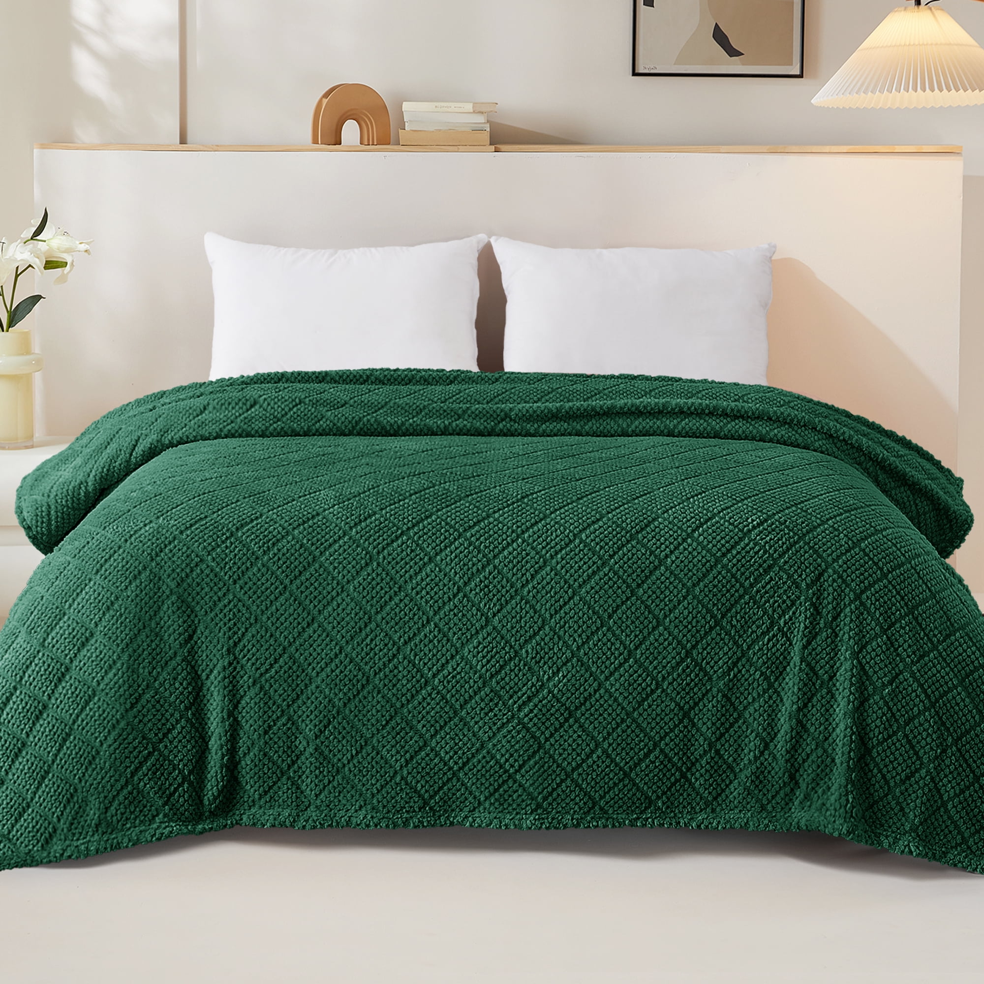 Whale Flotilla Fuzzy Fleece Queen Size Blanket for Bed, Soft Fluffy Jacquard Waffle Blankets for All Season, Lightweight and Warm, 90x90 Inch, Emerald Green