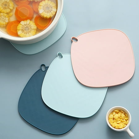 

2Pcs Drink Coasters Protective Heat Resistant Smooth Surface Hangable Soft Silicone Colorful Placemats for Tabletop Protection