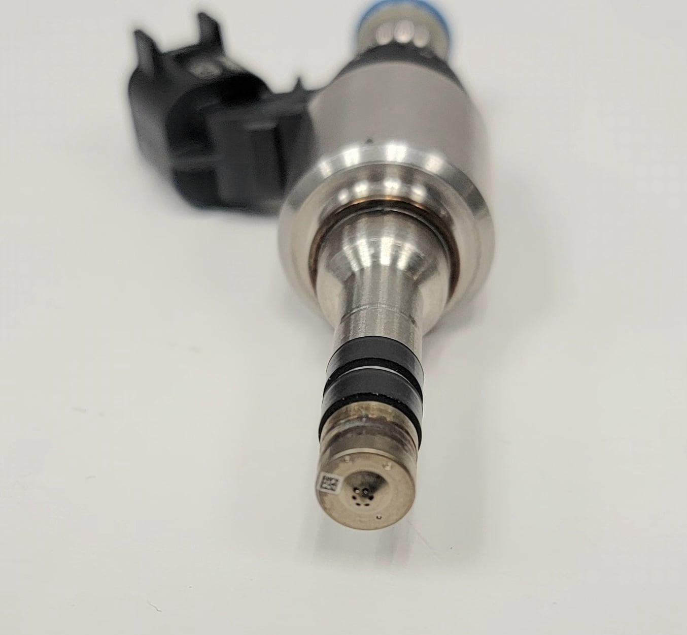 Bosch Fuel Injector 12633913 for Cadillac Chevrolet Buick GMC ATS 13-21
