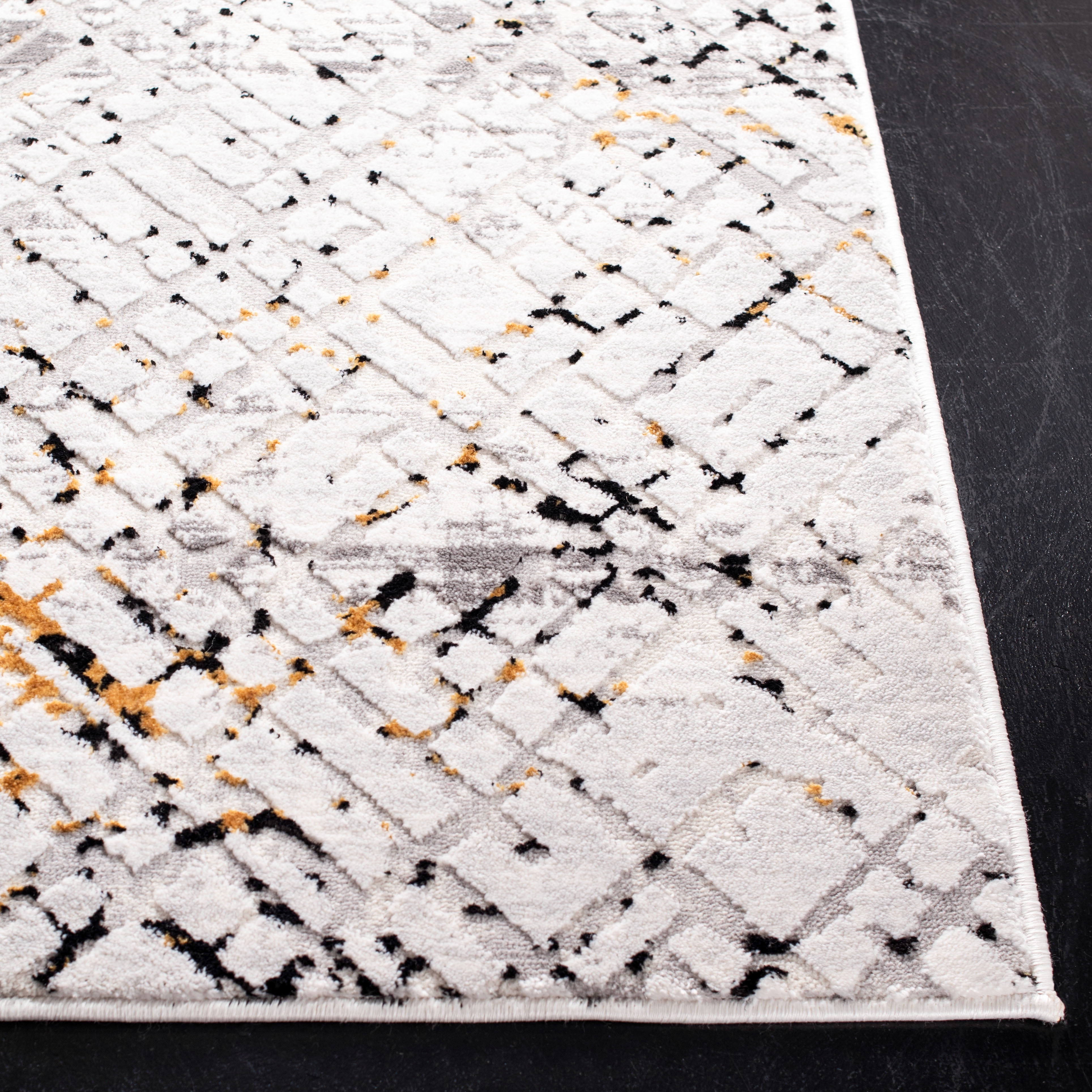 SAFAVIEH Amalfi Hannan Distressed Area Rug, Cream/Charcoal, 8' x 10'