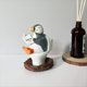 thumbnail image 3 of Figura de Resina de un Pingüino Caprichoso Leyendo un Libro en el Inodoro. Decoración Divertida para el Baño, Temática de Humor Clásico, Hecha de Resina., 3 of 5