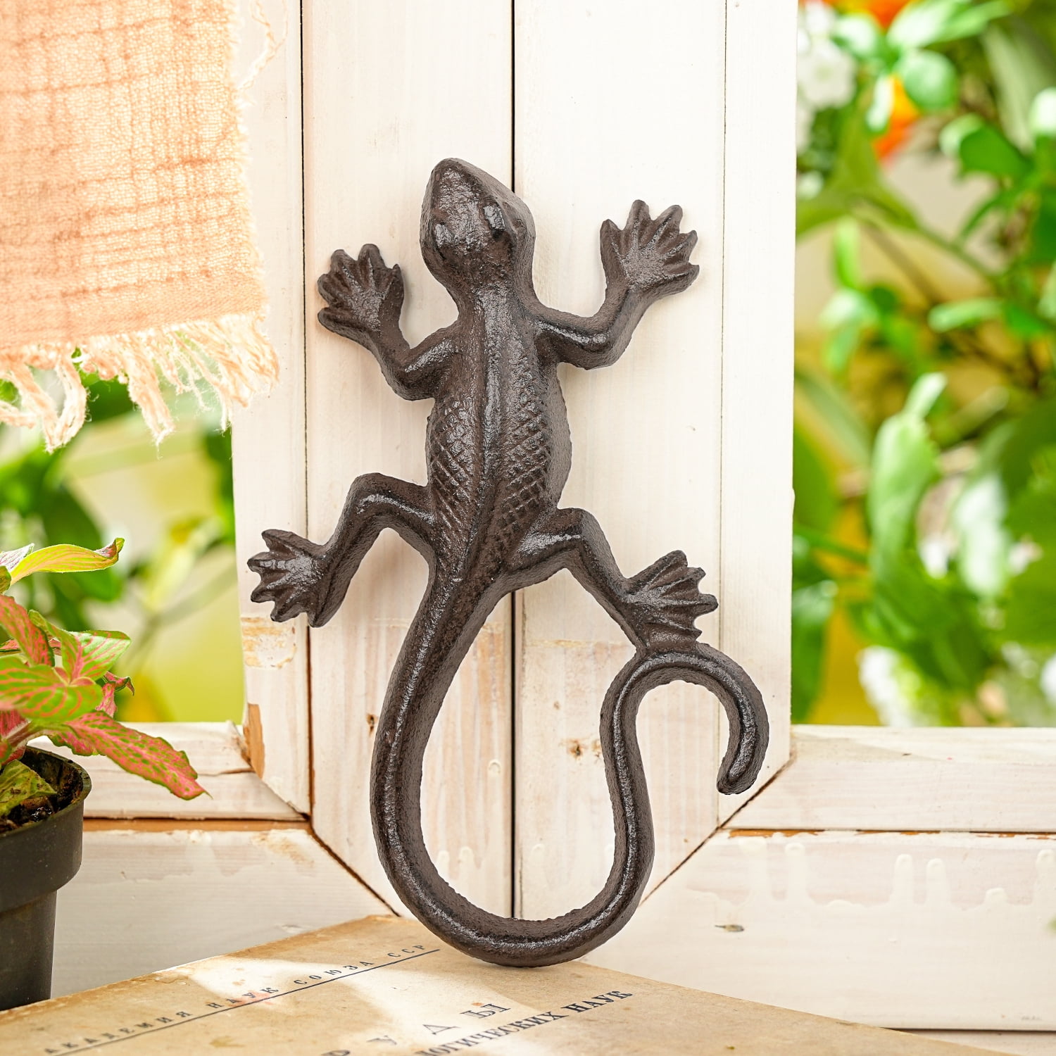Sungmor Cast Iron Lizard Statue,Vintage Outdoor Animal Collection Figurines,Home Office Shelf Decor,Garden Lawn Adorable Ornament,Vintage Brown Finish - Right Curly Tail
