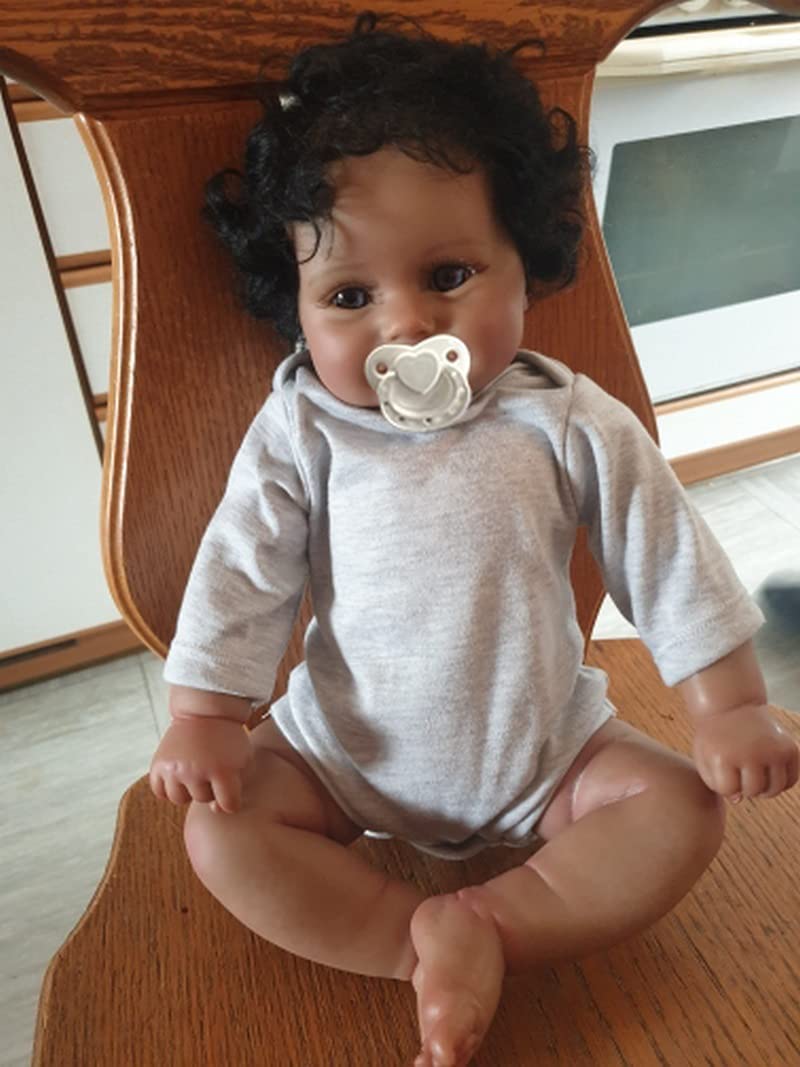 Lifelike African American Reborn Baby Doll, 20 Inch Real Life Soft Cloth Weighted Smile Newborn Baby Doll with Clothes for Gift