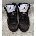 thumbnail image 3 of Ni - ke Ni - ke Air Jordan 5 Retro Satin Bred 136027-006 Men’s Size 9, 3 of 5