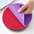 thumbnail image 2 of Silicone Honeycomb Insulation Pad Round Anti-Scalding Mat For Dining Table Kitchen Coffee Coaster Bowl Placemat Solid Color, 2 of 3