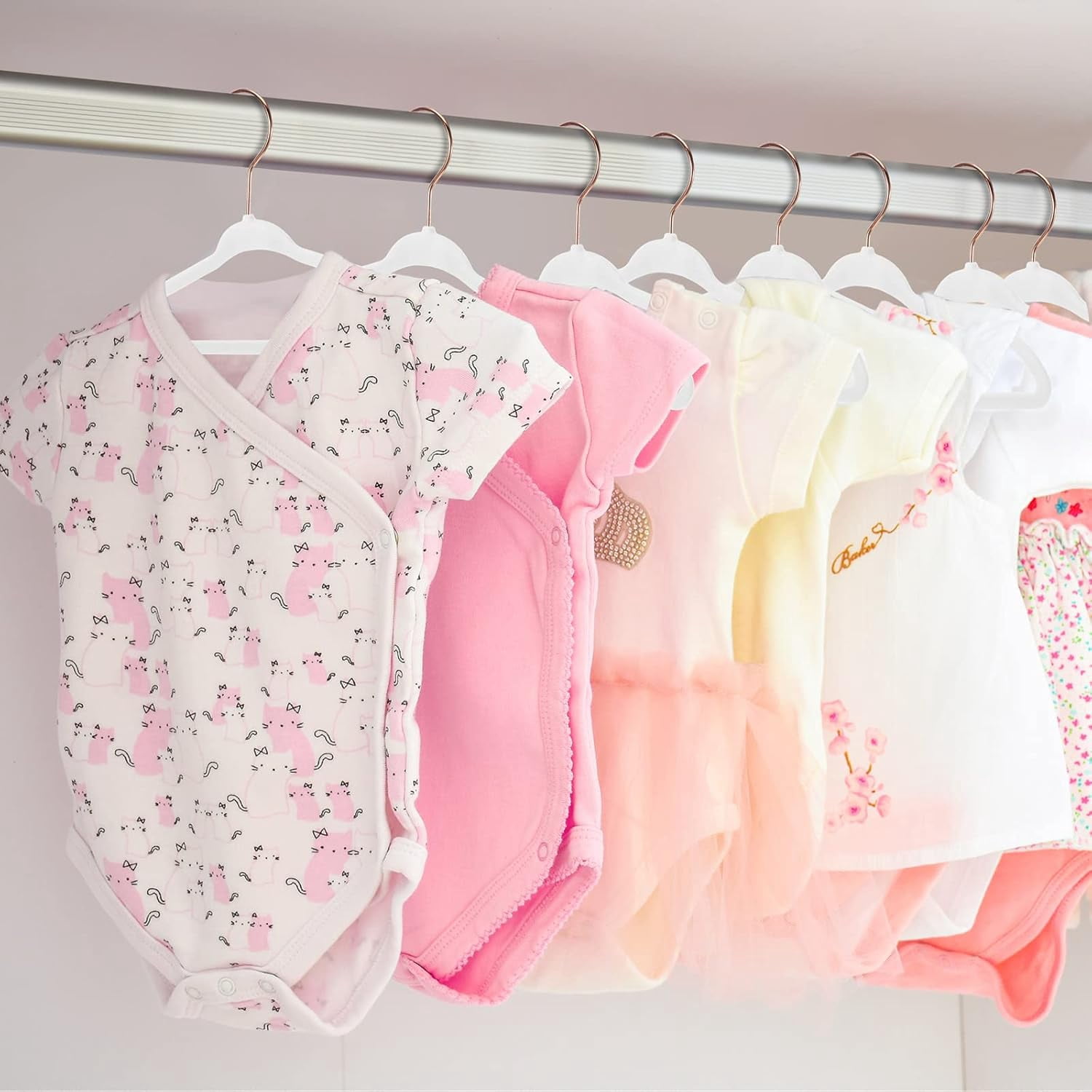 Anti-Slip, Lightweight, Space Saving White Velvet Infant Clothes Hangers, 100 Pieces