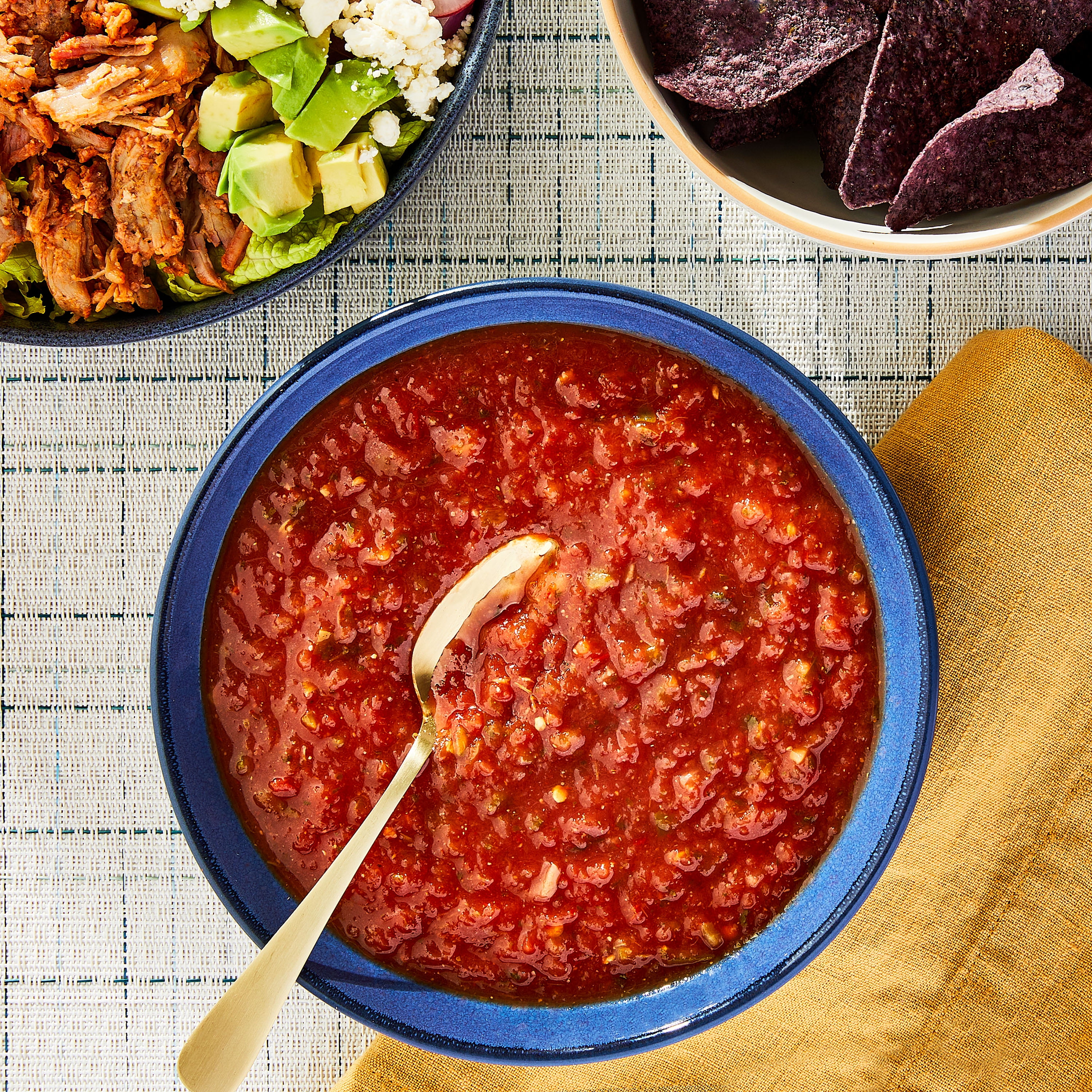 Marketside Medium Cantina Style Salsa, 16 oz, Gluten-Free, Refrigerated, Recyclable Plastic Tub