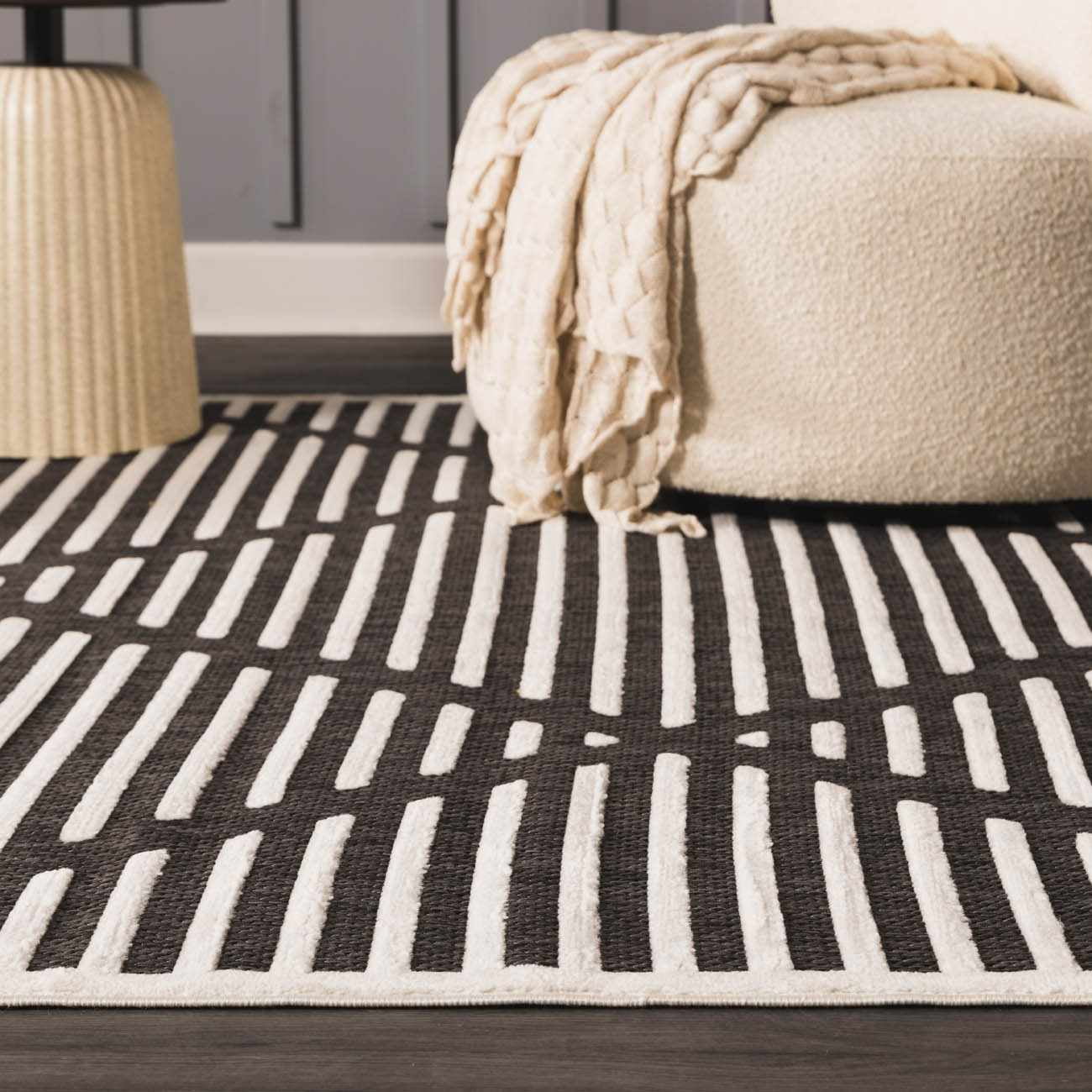 BoutiqueRugs Anah Geometric Indoor Outdoor Rug - Boho High Low Textured Area Rug - Performance Carpet for Porch, Living Room - High Traffic - Black and White - 7'10" x 10' (8x10)