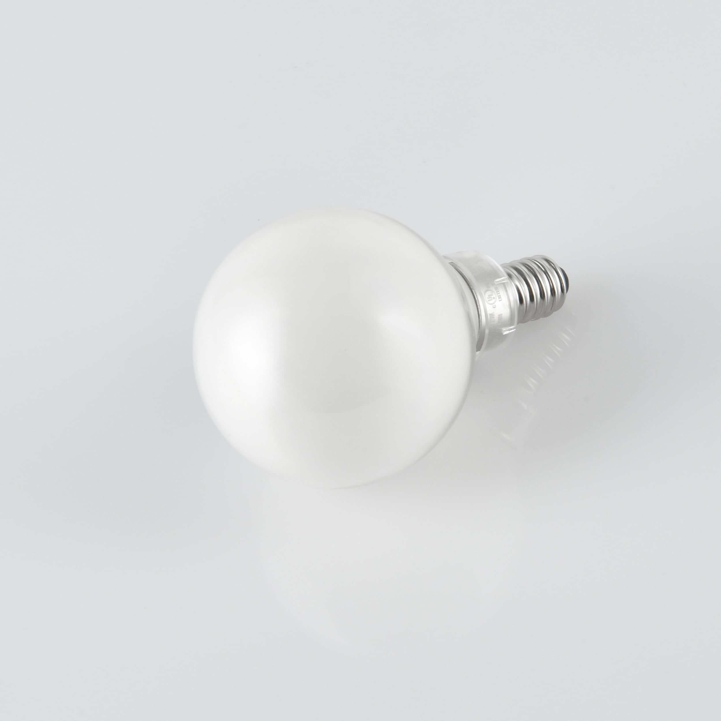 Great Value G16.5 Decorative LED Light Bulb, 3.5-Watt (40W Equivalent) Softwhite, Dimmable, E12 Base (2 Pack)