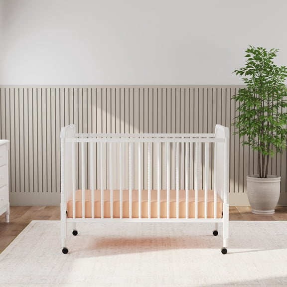 DaVinci Jenny Lind 3-in-1 Convertible Crib in White