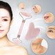 thumbnail image 4 of Masajeador de rodillos de cuarzo rosa, masajeador facial sin jade, masajeador facial de doble cabezal para afeitado., 4 of 7