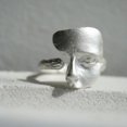 thumbnail image 4 of Bague d'Ouverture Réglable Rétro Alien Masque Bague Couleur Argent Mat Bague de Phalange Adulte Fête Boîte de Nuit Bijoux, 4 of 8