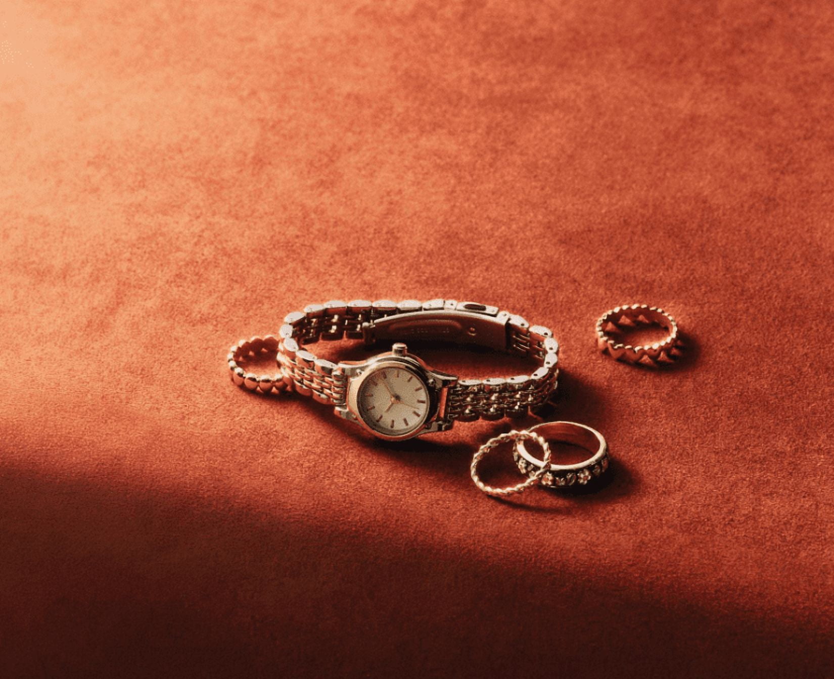 No Boundaries Adult Female Twotone Mini Round Case Watch with Matching Link Bracelet.