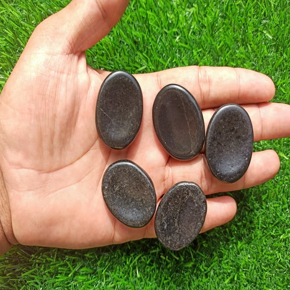 Black Tourmaline Worry Stone for Crystal Healing Pocket Palm Stone Thumb Stone 1Pcs