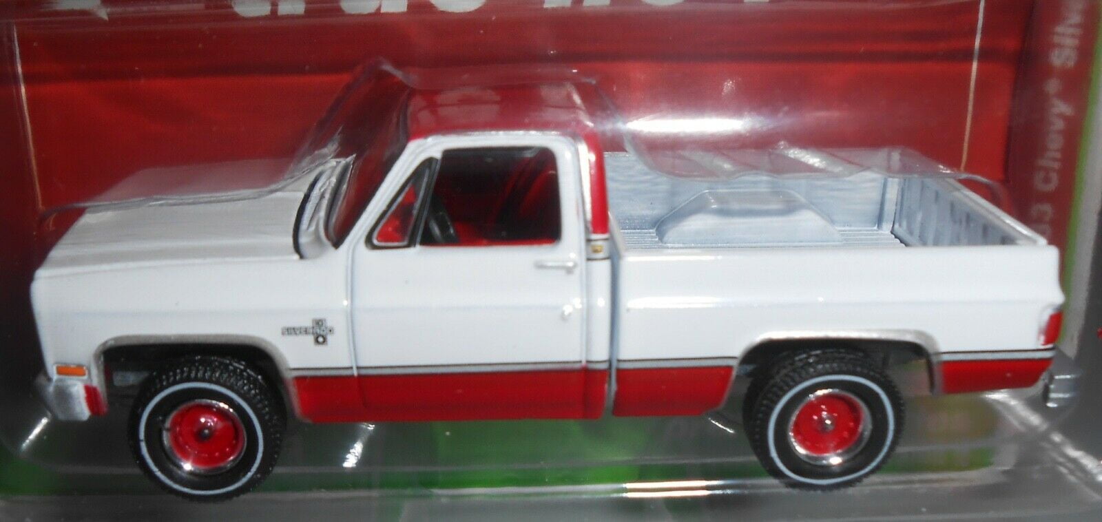 AUTO WORLD 1983 Chevy Silverado 10 Fleetside White Red New 2021
