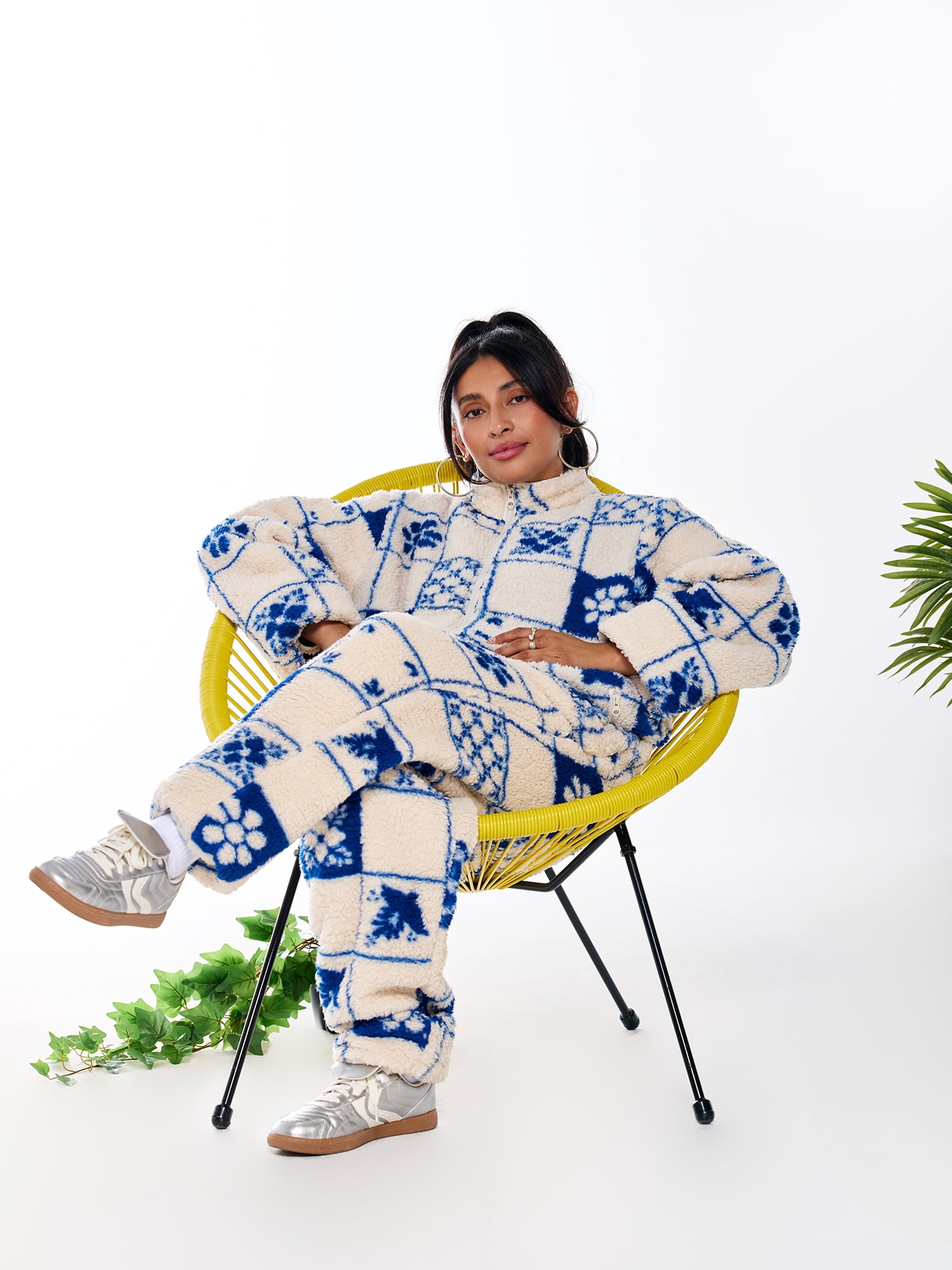 Hija De Tu Madre, Unisex Graphic Jogger, Azulejo, Sizes XS-3XL