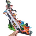 thumbnail image 4 of Hot Wheels Coffret de jeu Lave-auto Crocodile, 4 of 6