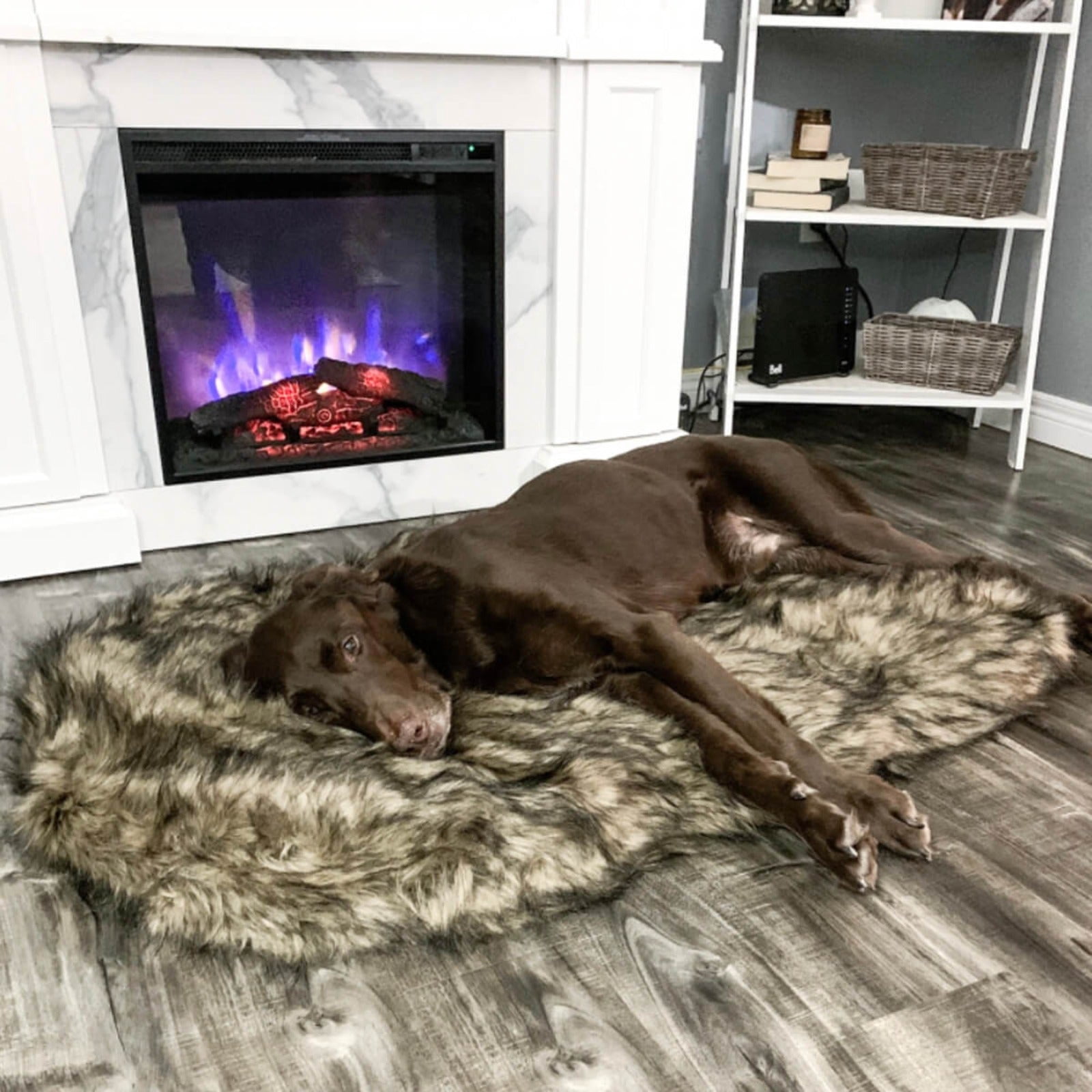 Laifug Large Dog Bed with Faux Fur, Orthopedics Memory Foam, Waterproof Liner & Washable Cover (Black)
