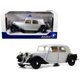 thumbnail image 1 of Modelo de coche Citroen Traction 11CV Solido a presión plateado y negro 1/18, 1 of 1