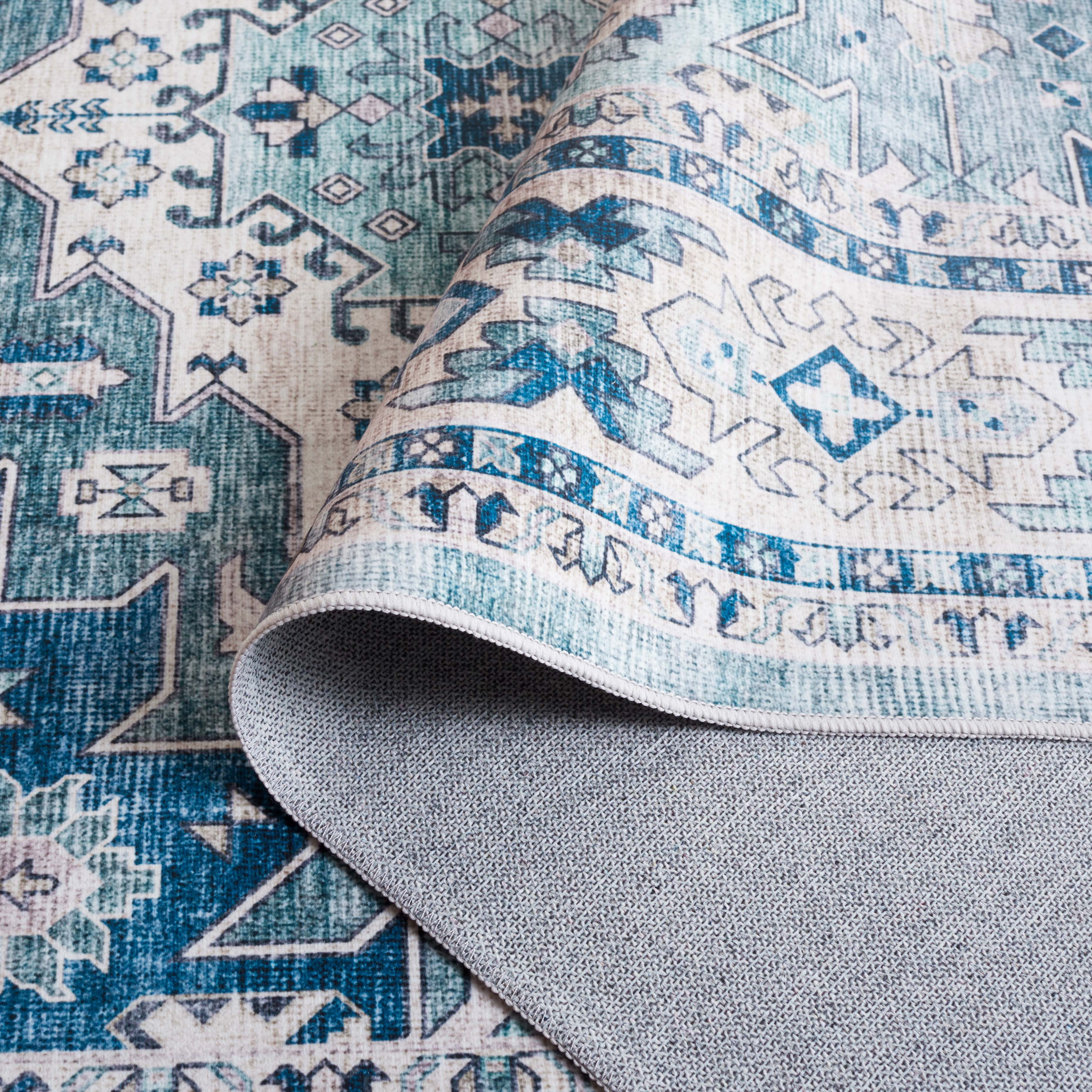 SAFAVIEH Arizona Reannon Oriental Polyester Machine Washable Area Rug, Sage/Aqua, 5' x 8'