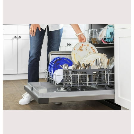 GE - Front Control Built-In Dishwasher with 55 dBA - White