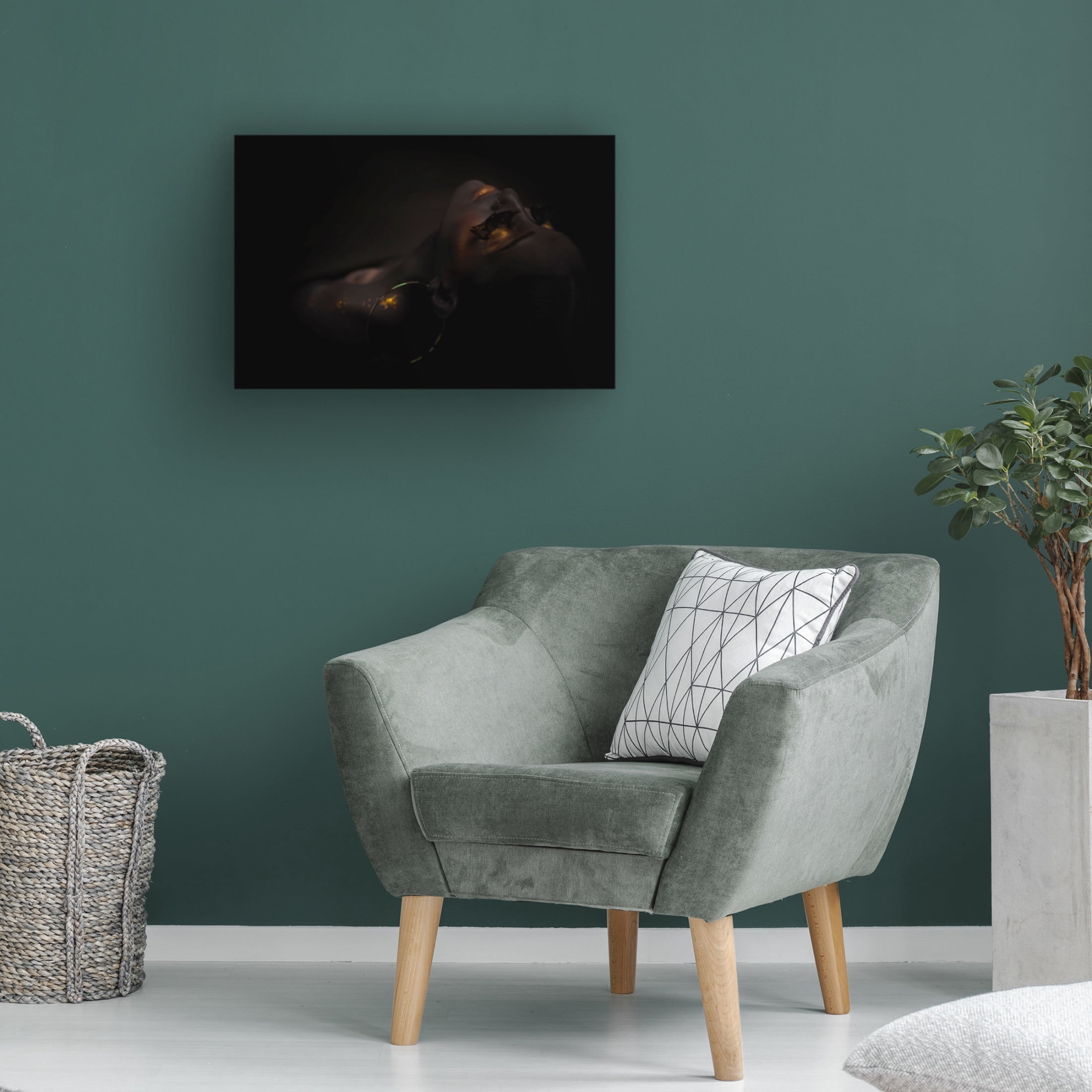 Canvas Wall Art - Maya Iltus 'Cleopatra' Wall Art for Living Room, Bedroom, or Office D?cor by Trademark Fine Art - 19 x 12 Inches