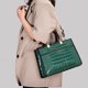 thumbnail image 1 of Bolso bandolera para mujer Bolso de mano superior con patrón de cocodrilo a la moda Bolsos de compras diarios, 1 of 4